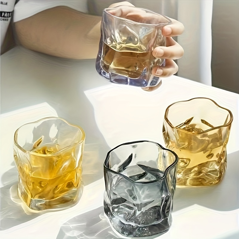 Gedraaide transparante glazen  - Beer And Wine Festival recensie en prijs